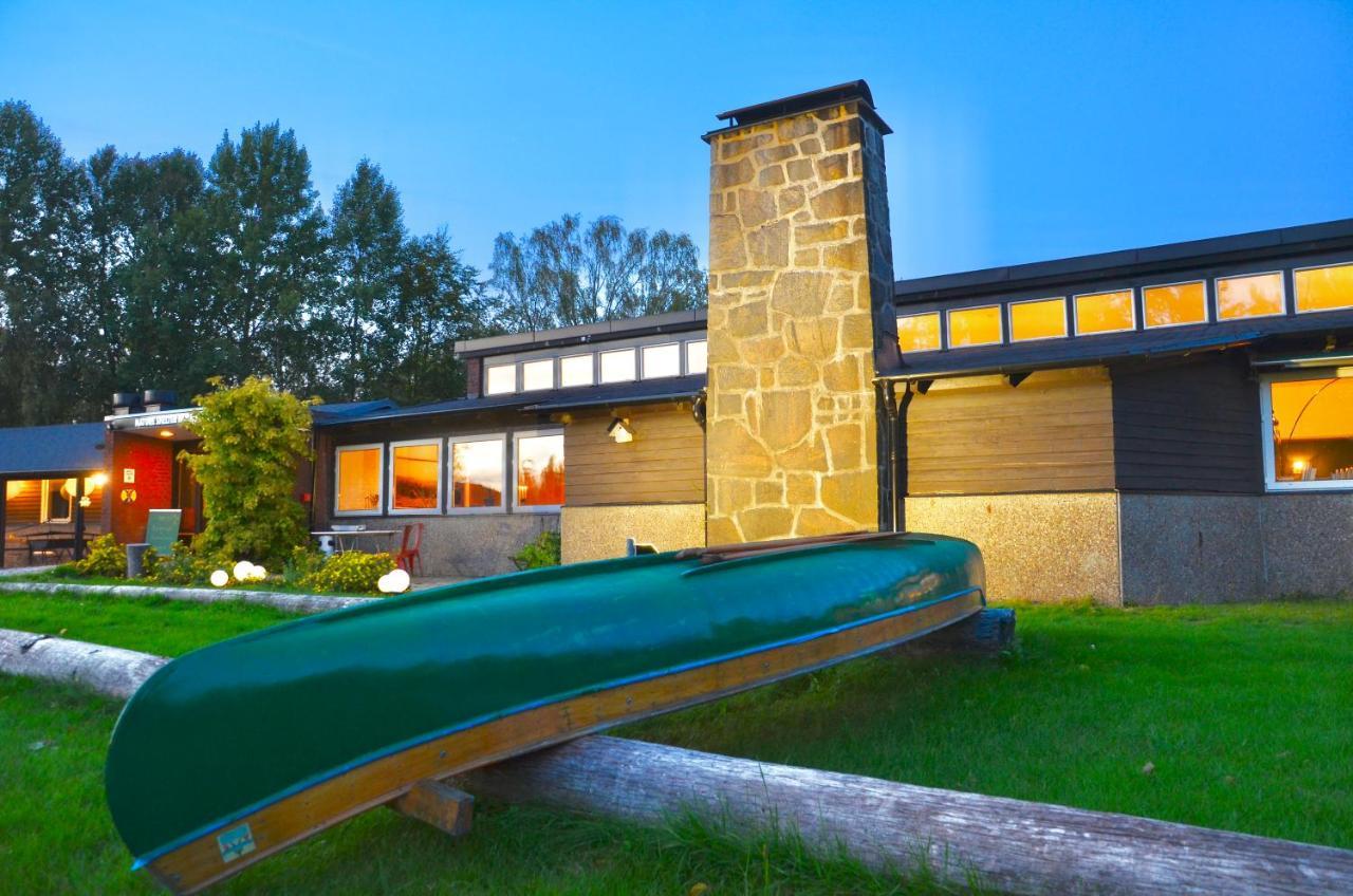 Nature Shelter Hotel Åsljunga Exteriör bild