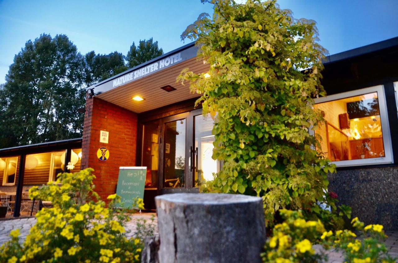 Nature Shelter Hotel Åsljunga Exteriör bild