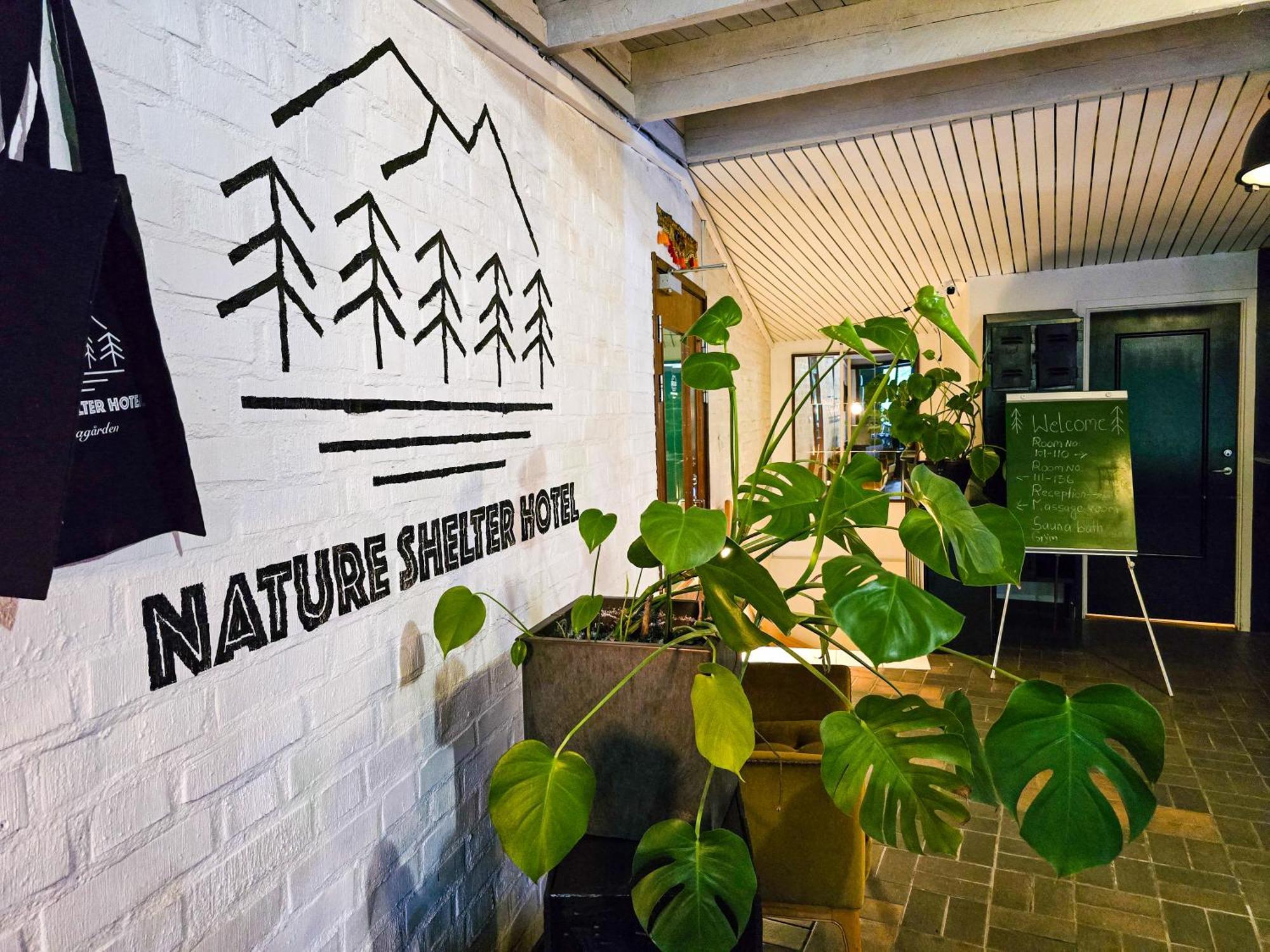 Nature Shelter Hotel Åsljunga Exteriör bild